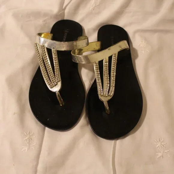 SANDALS - Picture 1 of 1